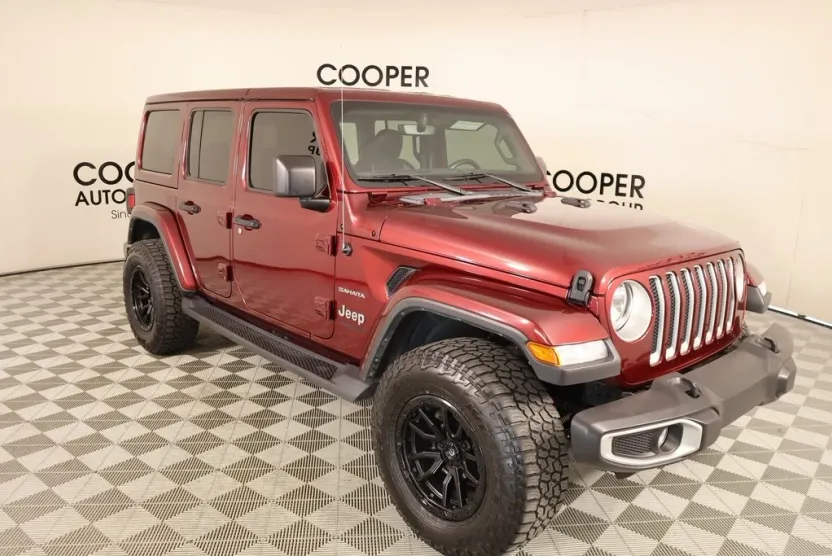 2022 Jeep Wrangler Unlimited Sahara photo 1