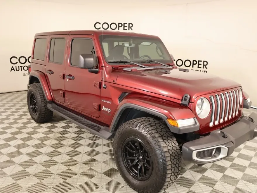 2022 Jeep Wrangler Unlimited Sahara photo 1