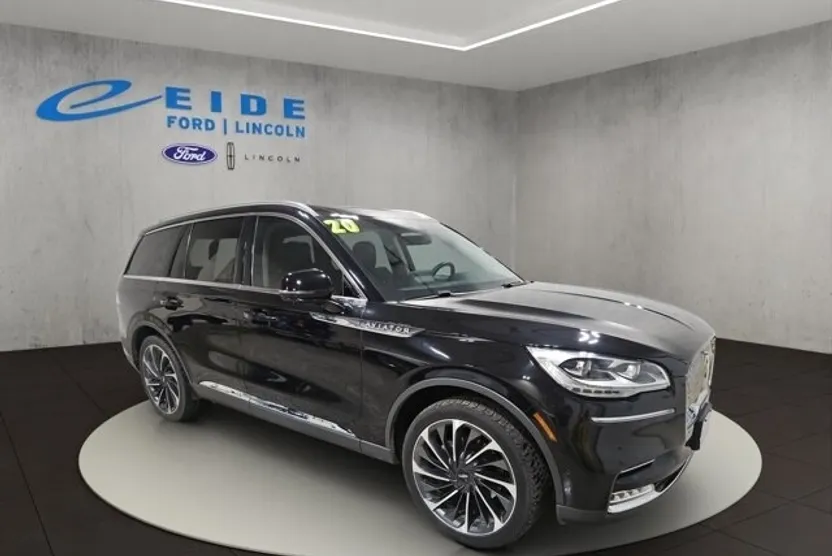 2020 Lincoln Aviator Reserve photo 1