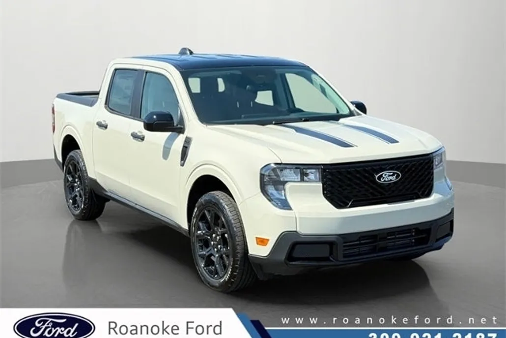 2025 Ford Maverick XLT photo 1
