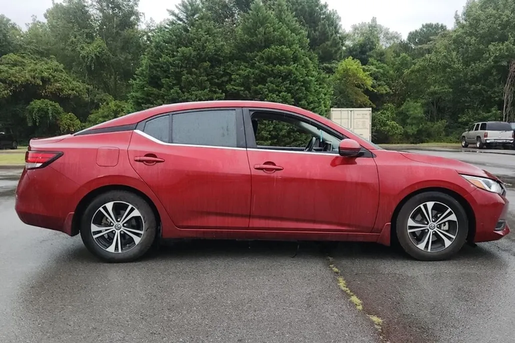 2020 Nissan Sentra SV photo 1