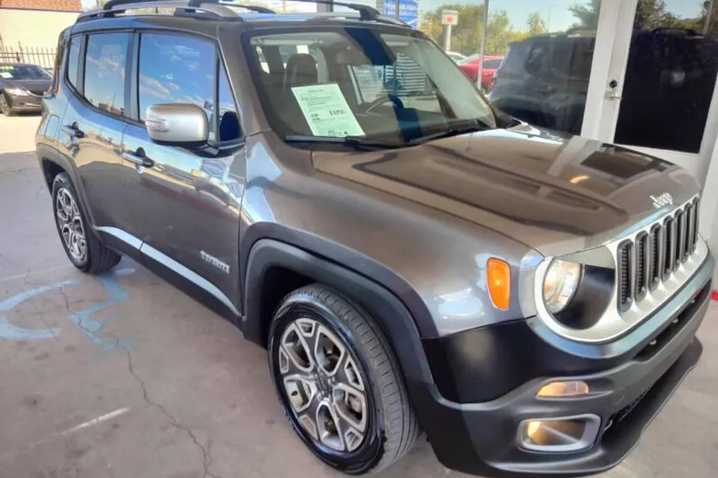 2016 Jeep Renegade Limited photo 1
