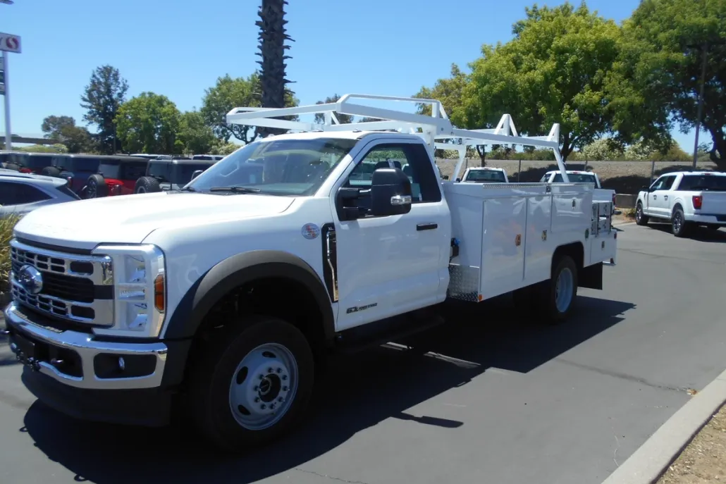 2024 Ford F-550 XL photo 1