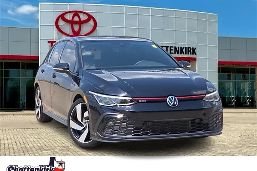 2022 Volkswagen Golf GTI S photo 1