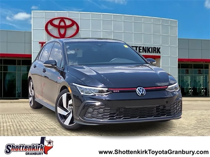 2022 Volkswagen Golf GTI S photo 1