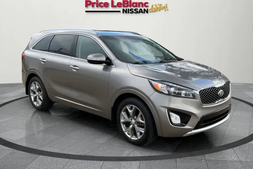 2017 Kia Sorento SX photo 1