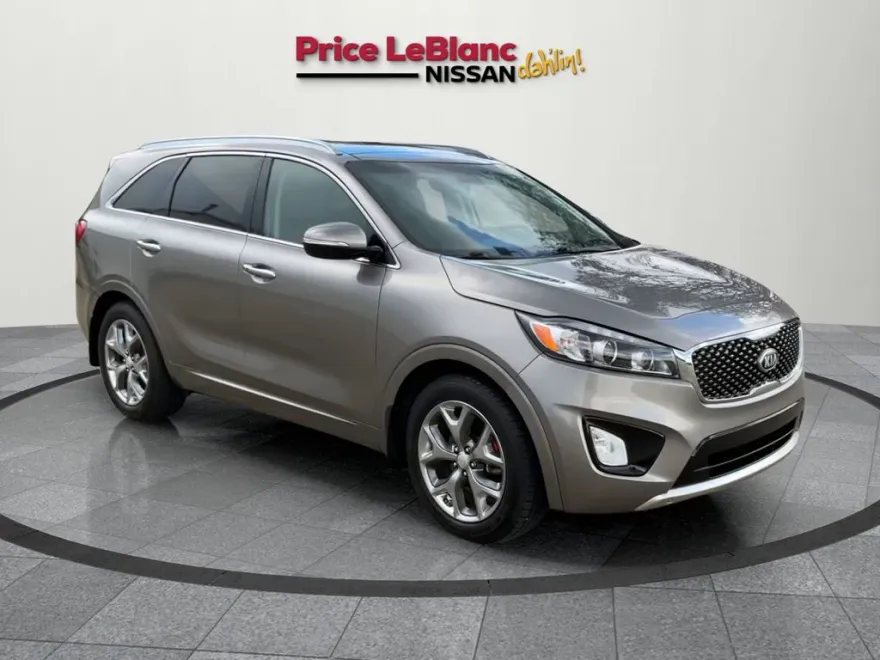 2017 Kia Sorento SX photo 1