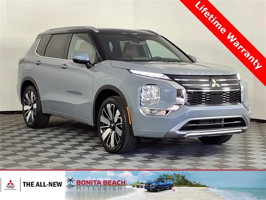 2025 Mitsubishi Outlander SEL photo 1