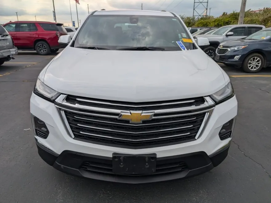 2023 Chevrolet Traverse Leather photo 1