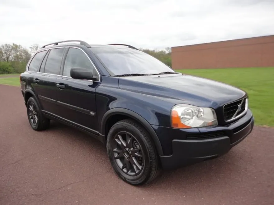 2004 Volvo XC90 photo 1