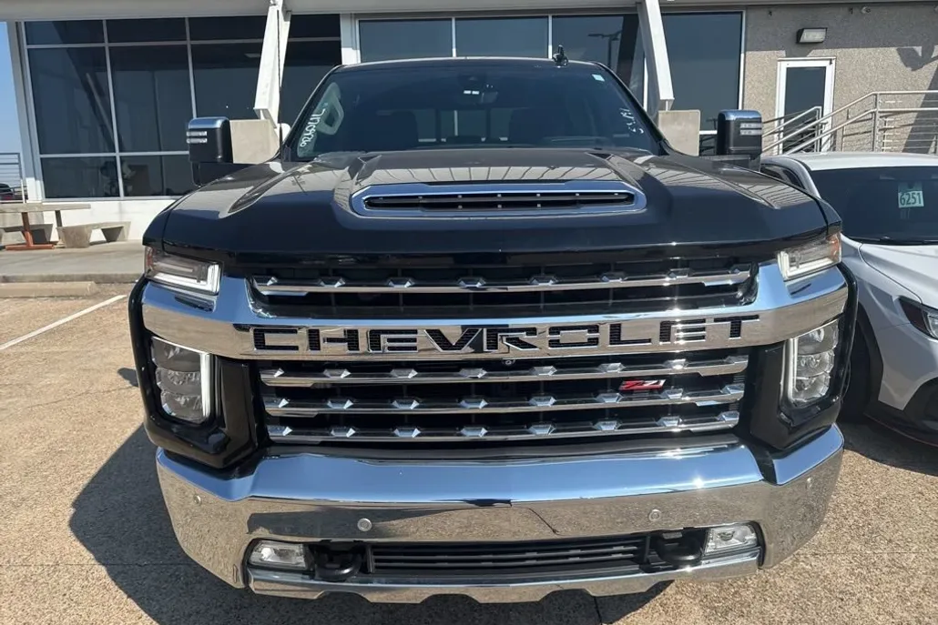 2022 Chevrolet Silverado 2500HD LTZ photo 1