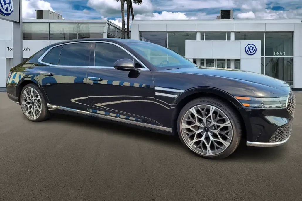 2023 Genesis G90 3.5T E-Supercharger photo 1