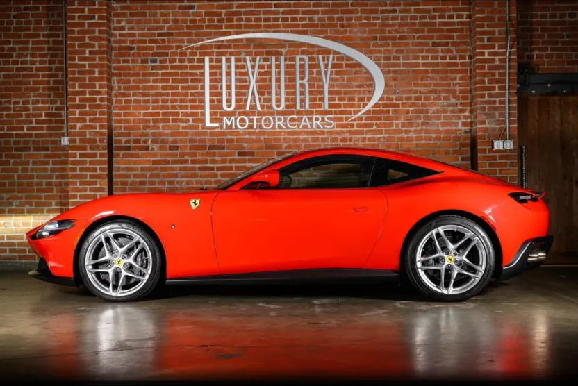 2021 Ferrari Roma photo 1