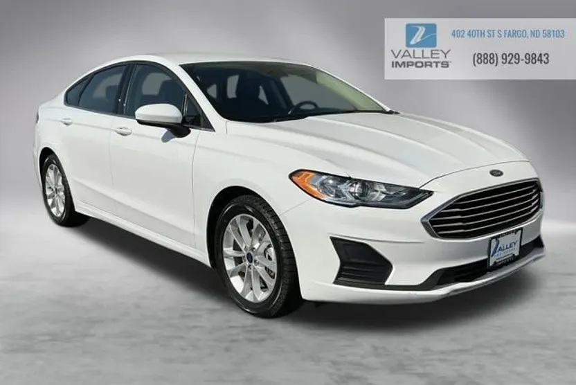 2020 Ford Fusion SE photo 1