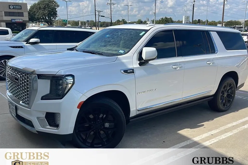 2021 Gmc Yukon XL Denali photo 1