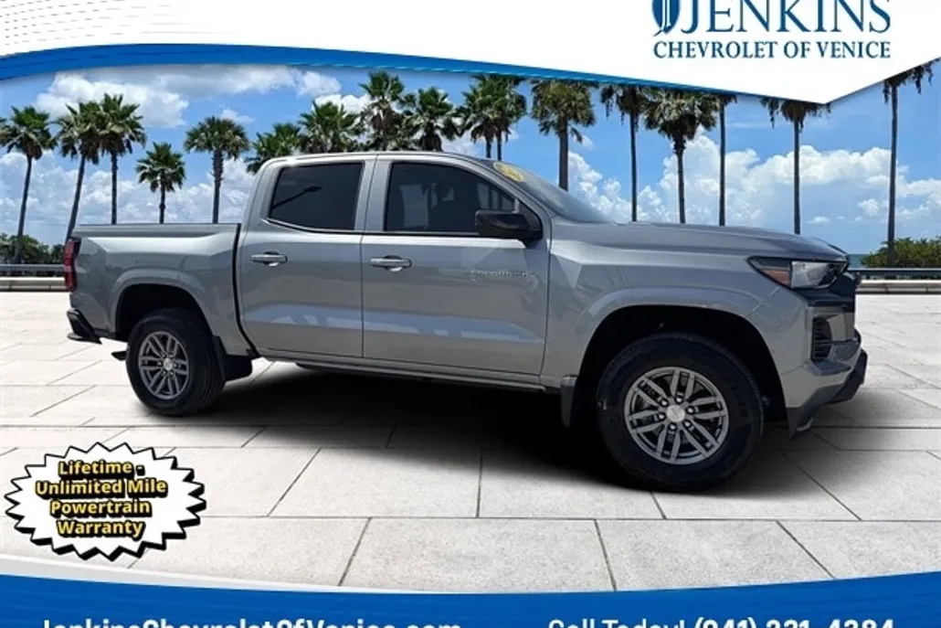 2025 Chevrolet Colorado Work Truck LT photo 1