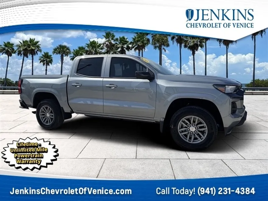 2025 Chevrolet Colorado Work Truck LT photo 1