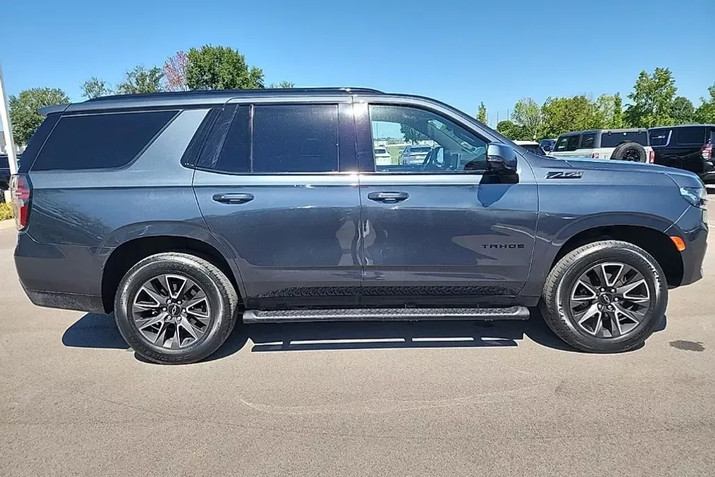 2021 Chevrolet Tahoe Z71 photo 1
