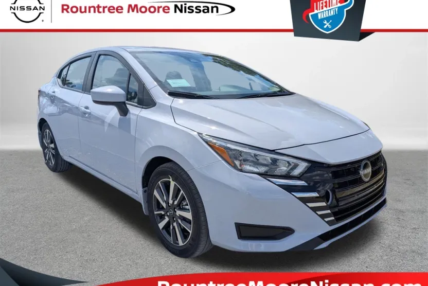 2025 Nissan Versa 1.6 SV photo 1