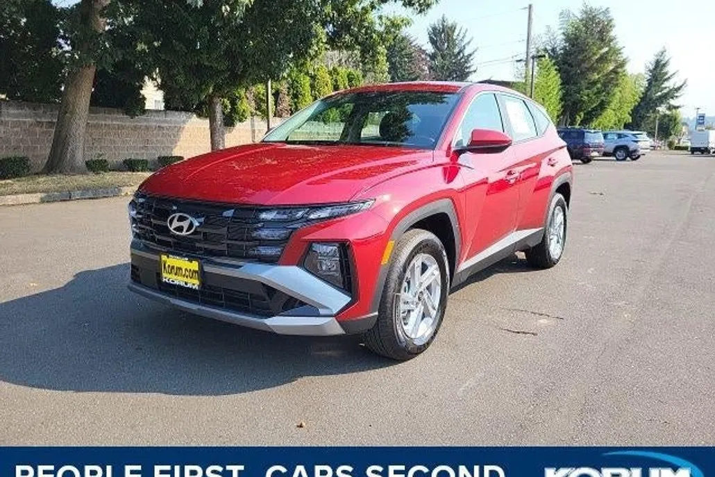 2025 Hyundai Tucson SE photo 1