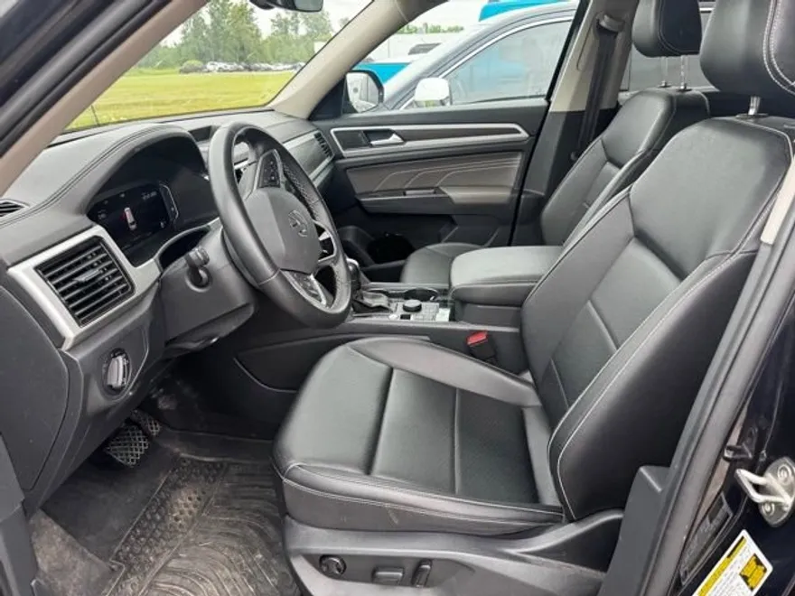 2023 Volkswagen Atlas V6 SE Technology photo 1