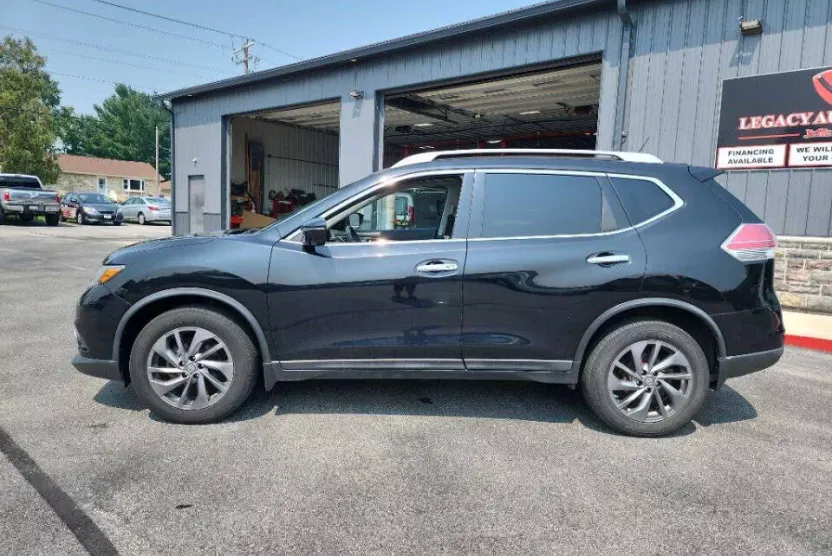 2016 Nissan Rogue S photo 1