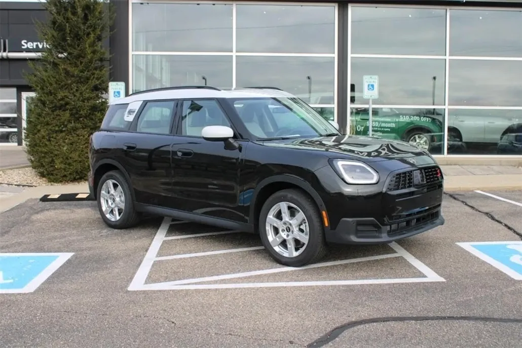 2025 Mini Countryman ALL4 S photo 1