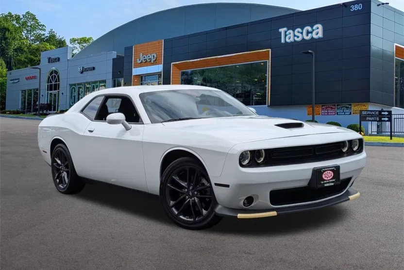 2022 Dodge Challenger GT photo 1