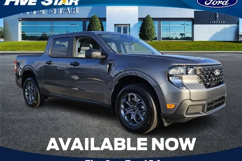 2025 Ford Maverick XLT photo 1
