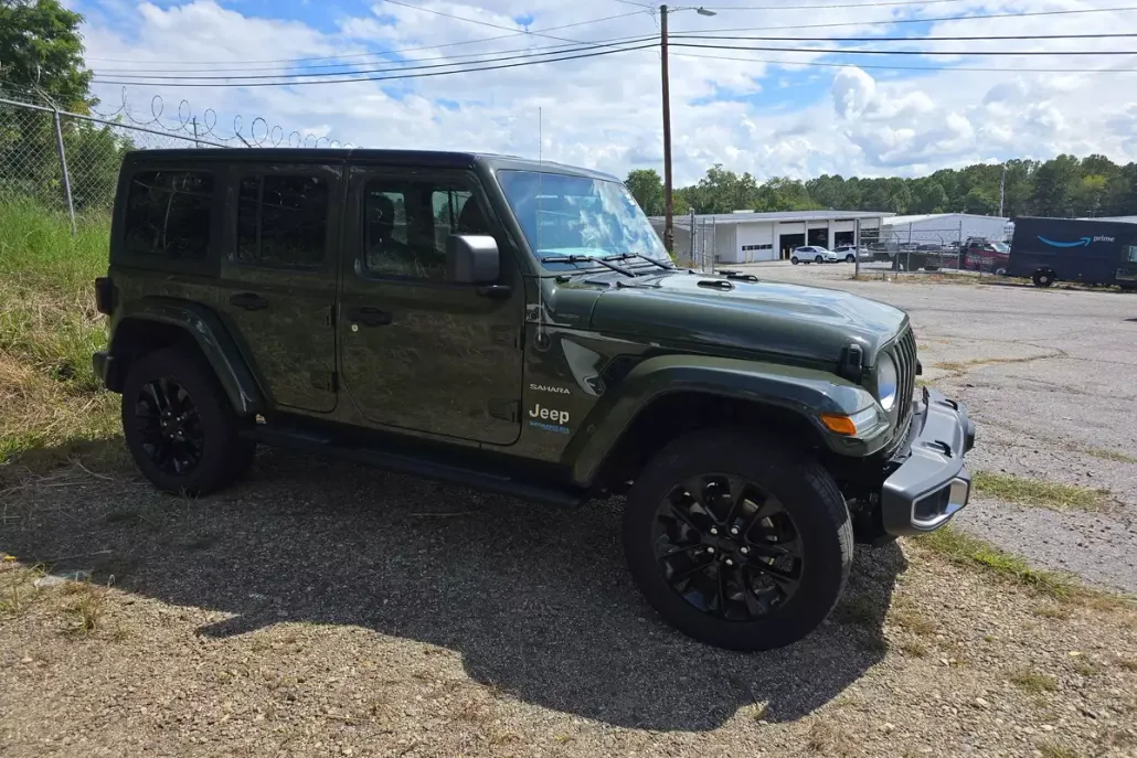 2021 Jeep Wrangler Unlimited Sahara 4xe photo 1