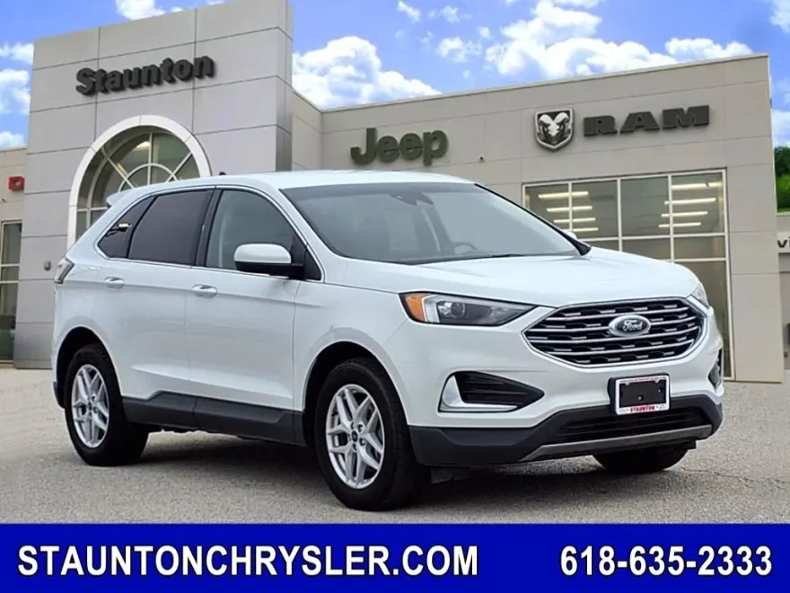 2022 Ford Edge SEL photo 1