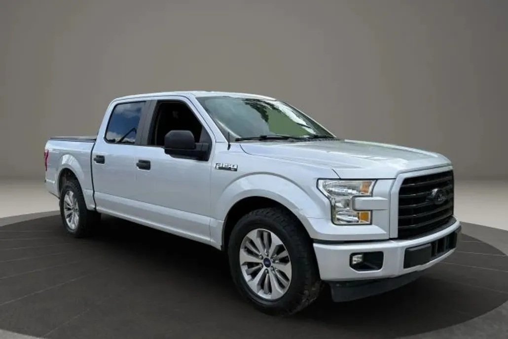 2017 Ford F-150 photo 1
