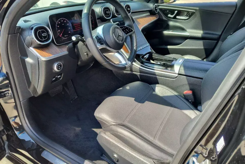 2024 Mercedes Benz C 300 photo 1