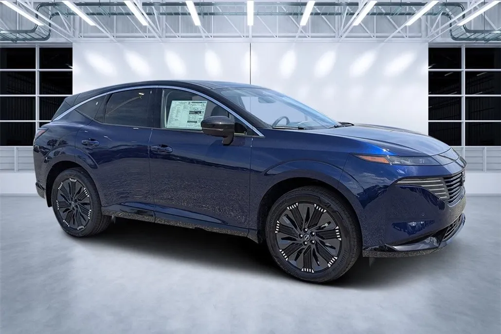 2025 Nissan Murano Platinum photo 1