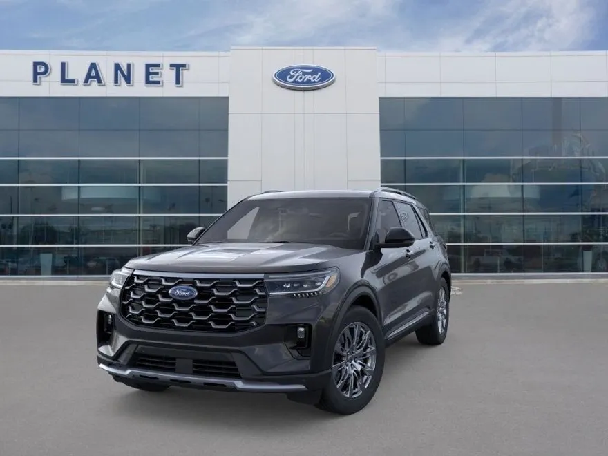 2025 Ford Explorer Platinum photo 1