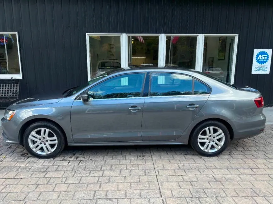 2017 Volkswagen Jetta 1.4T S photo 1