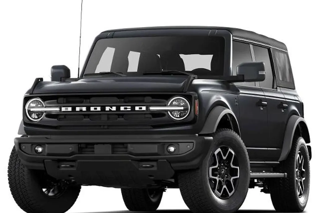 2025 Ford Bronco Outer Banks photo 1