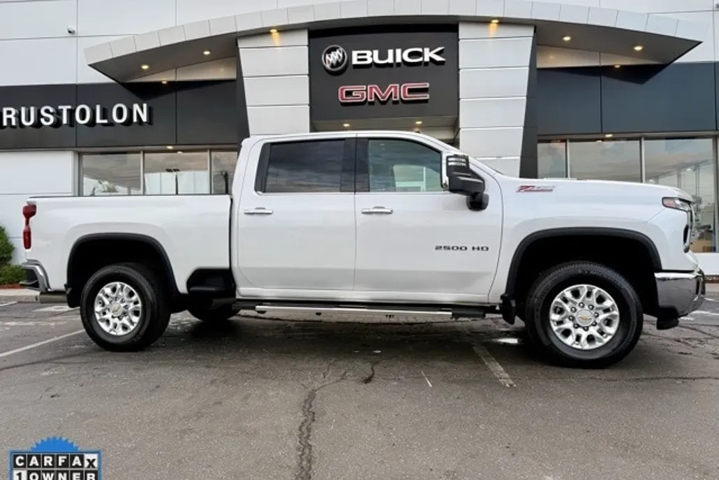 2024 Chevrolet Silverado 2500HD LTZ photo 1