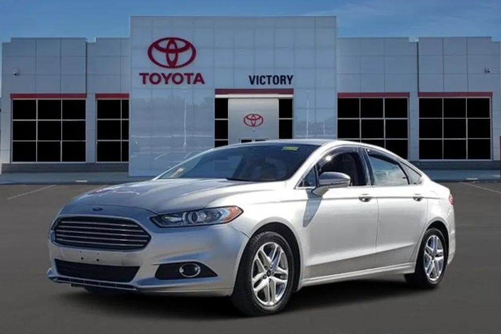 2014 Ford Fusion SE photo 1