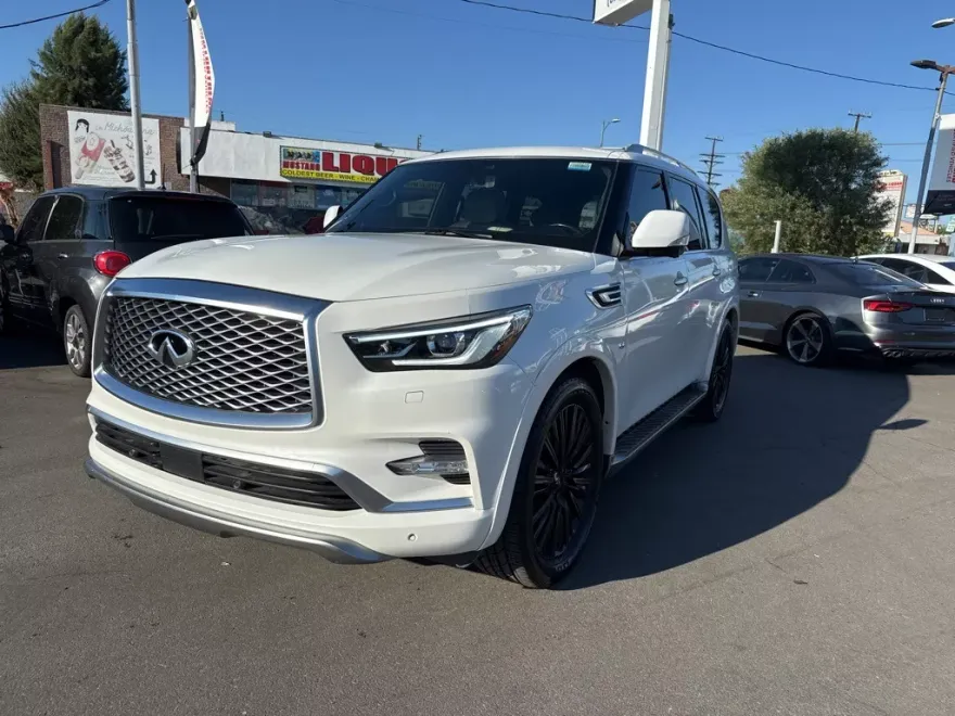 2019 Infiniti QX80 Limited photo 1