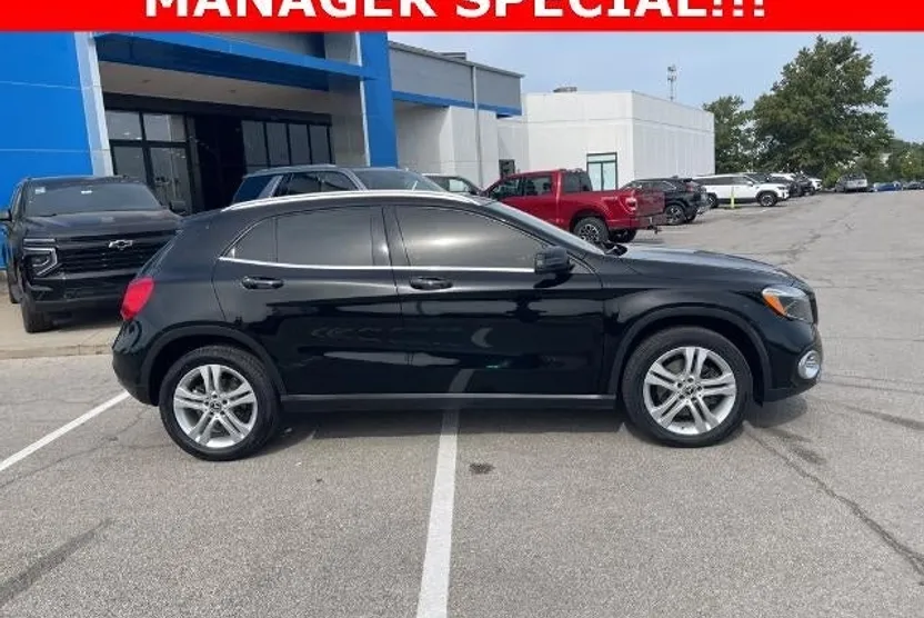 2018 Mercedes Benz GLA 250 4MATIC photo 1