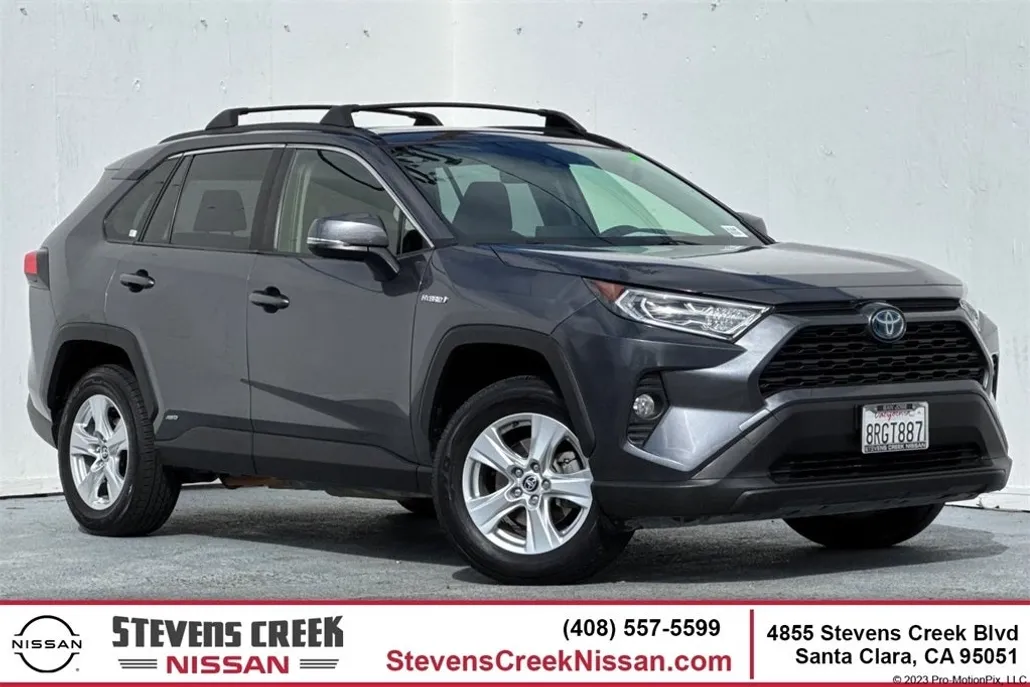 2020 Toyota RAV4 Hybrid XLE photo 1