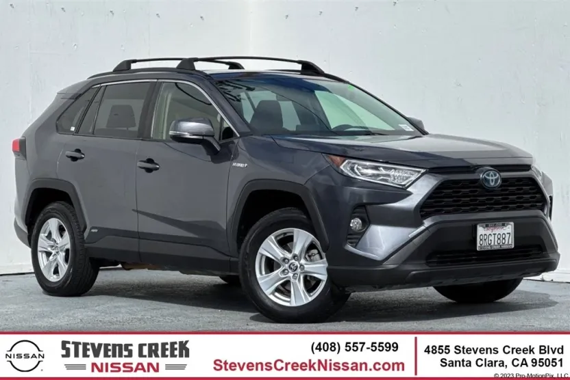 2020 Toyota RAV4 Hybrid XLE photo 1