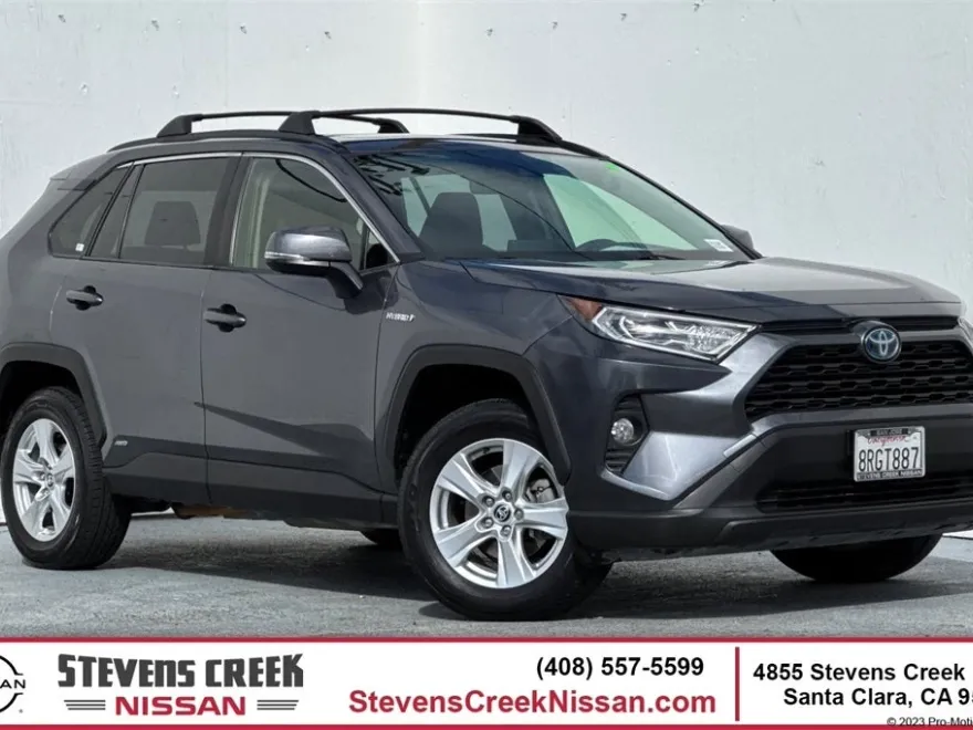 2020 Toyota RAV4 Hybrid XLE photo 1