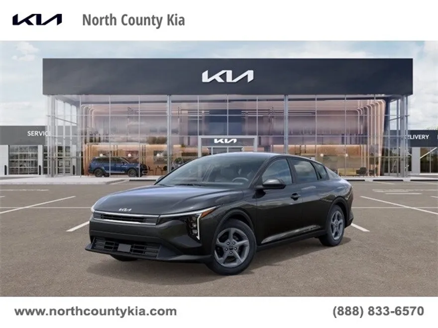 2025 Kia K4 LXS photo 1