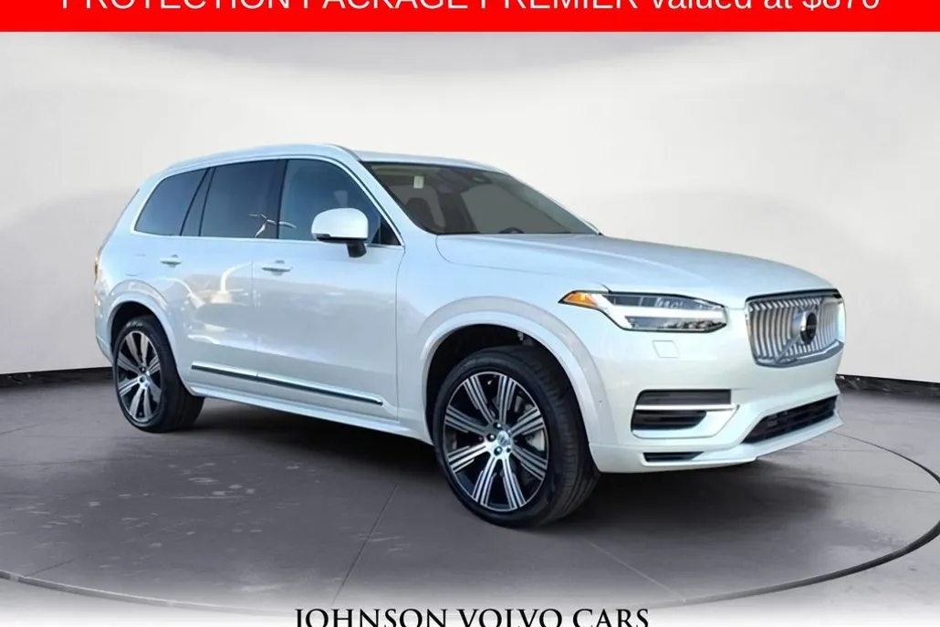2025 Volvo XC90 T8 AWD photo 1