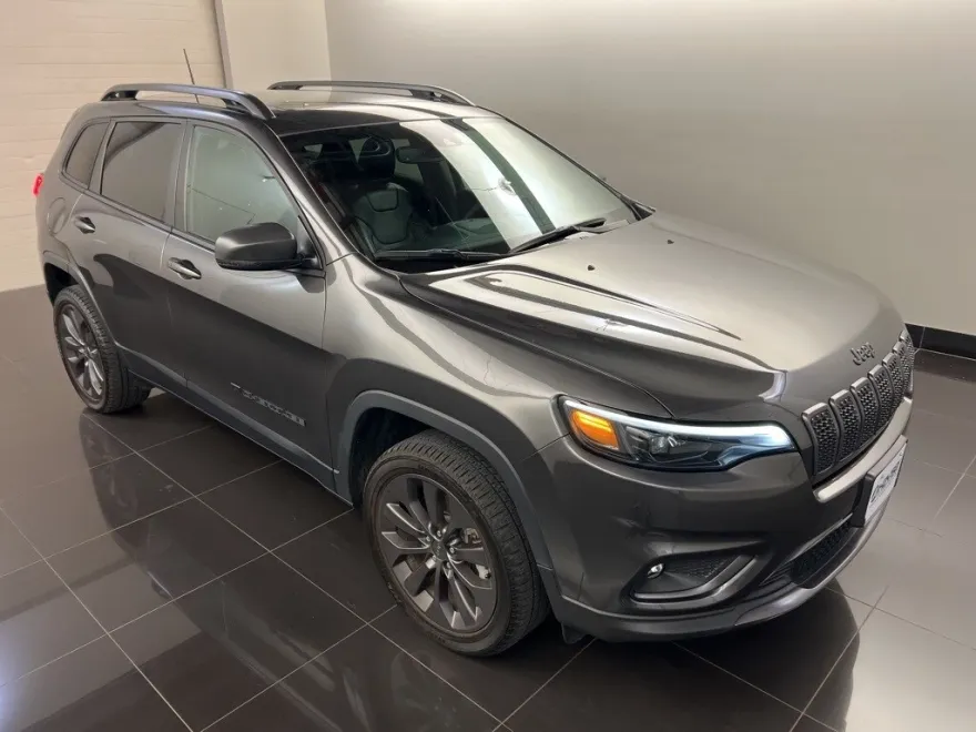 2021 Jeep Cherokee Latitude Lux photo 1