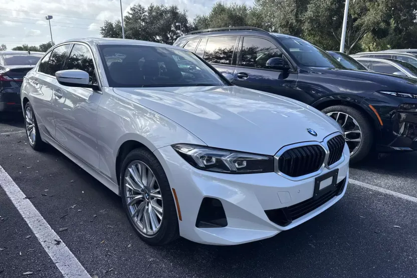 2026 Bmw 330i Sedan photo 1