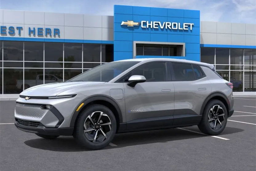 2026 Chevrolet Equinox EV 1LT photo 1