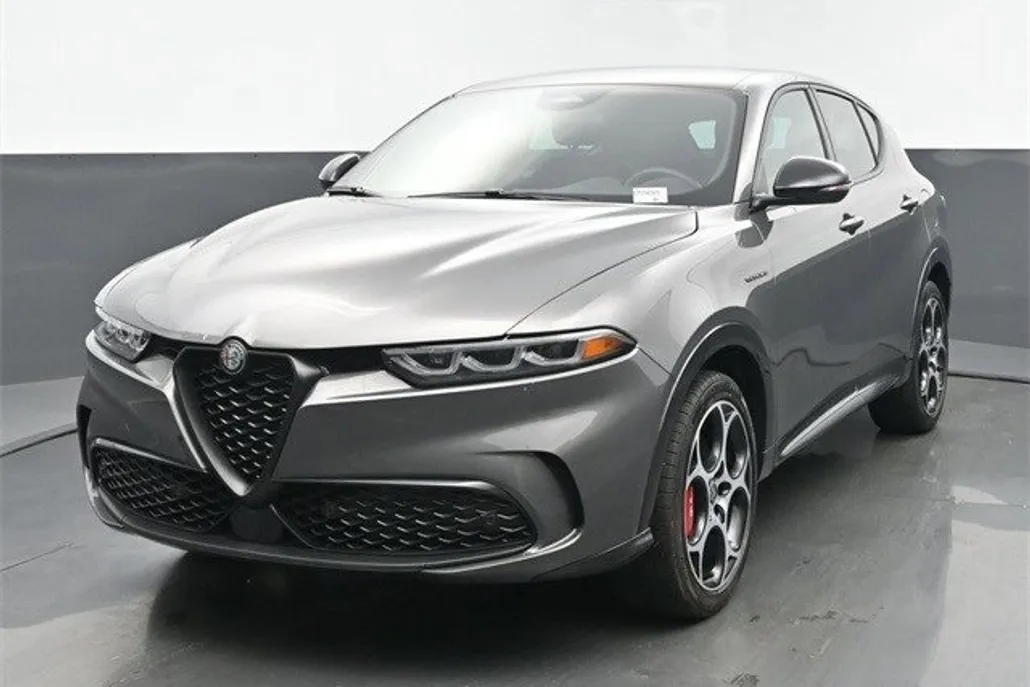 2024 Alfa Romeo Tonale Veloce photo 1
